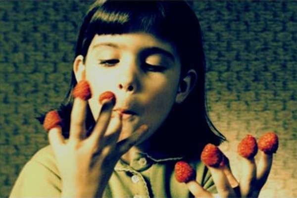 http://amelielefilm.online.fr/persos/img/amelie2_fond.jpg